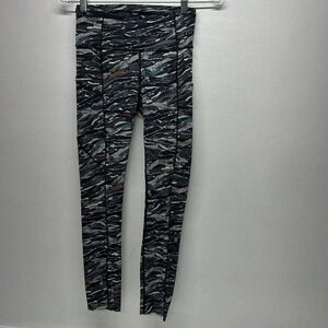 Lululemon Fast And Free 7/8 Tight Leggings Pants in Mini Sweatr Multi Black Sz 4